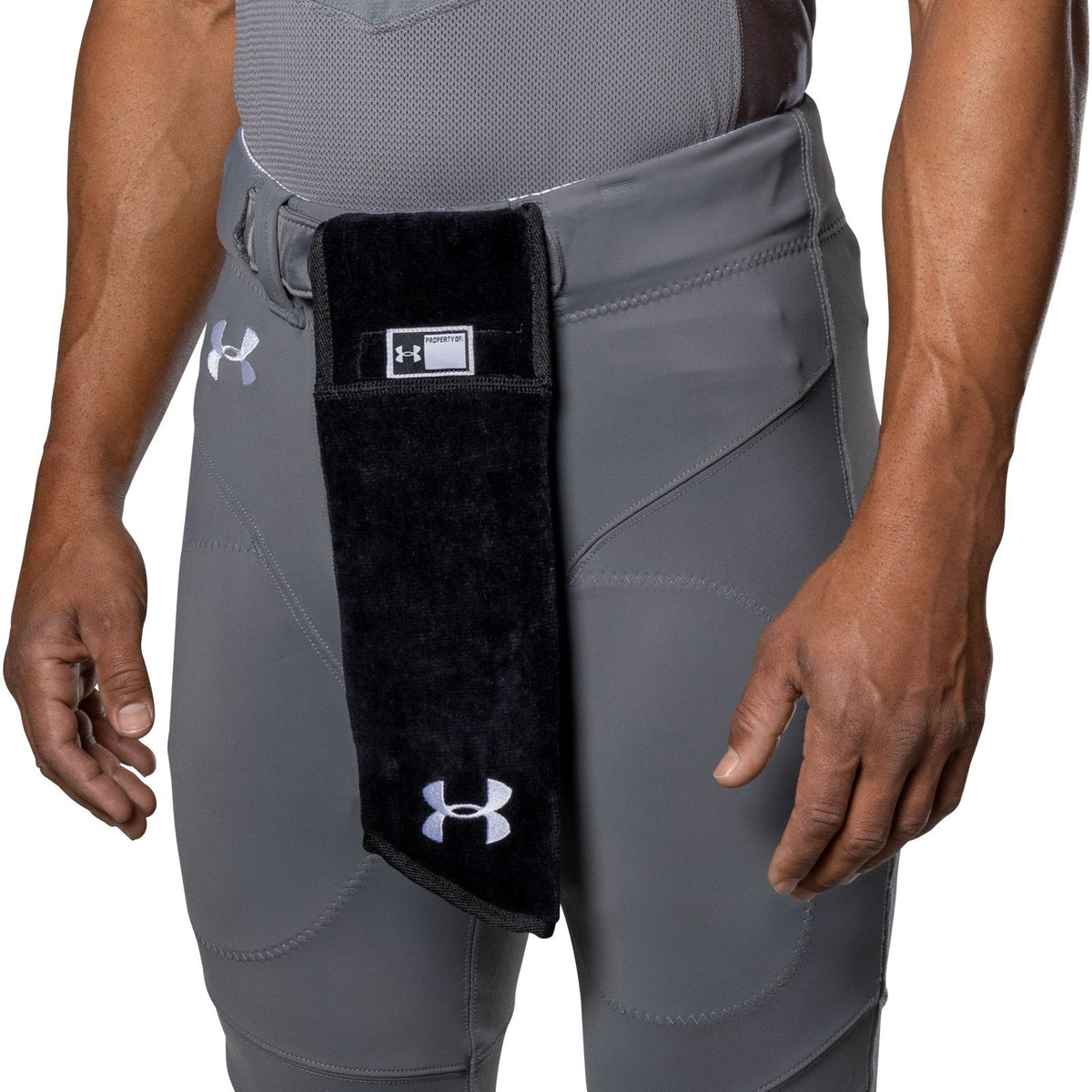 UA Skill Football Towel - Black