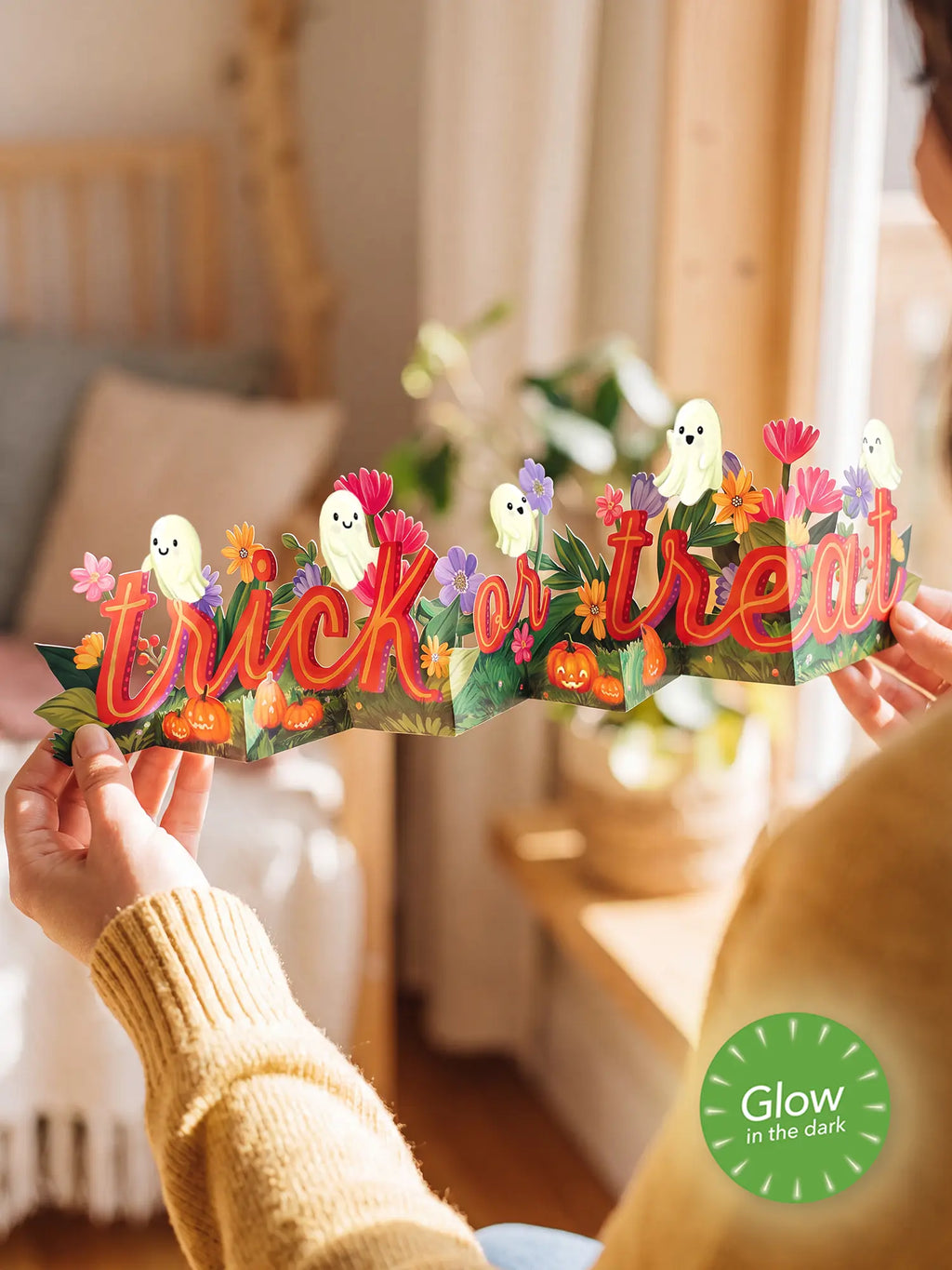 Ghostly Greetings Accordion Card