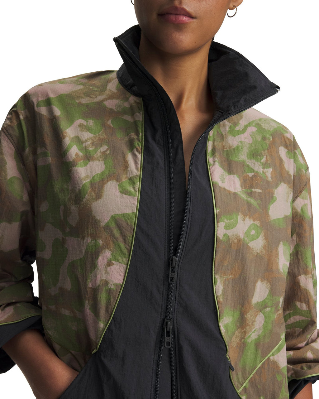 UA Unstoppable Woven Wind Printed Women's Jacket - Gray