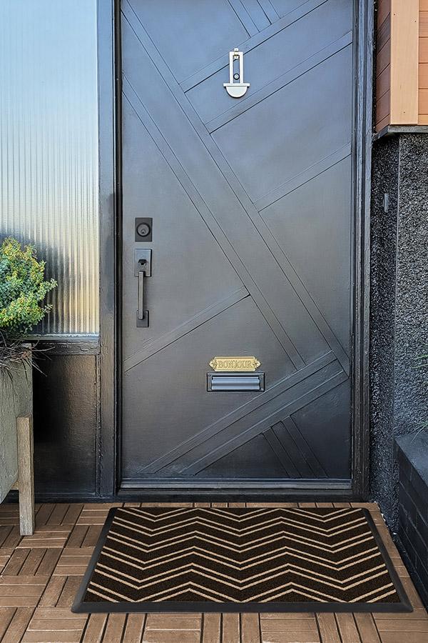 DM23_front_door