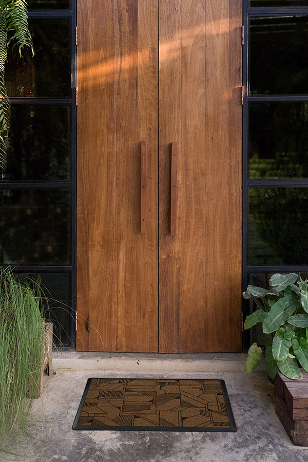 DM23_front_door